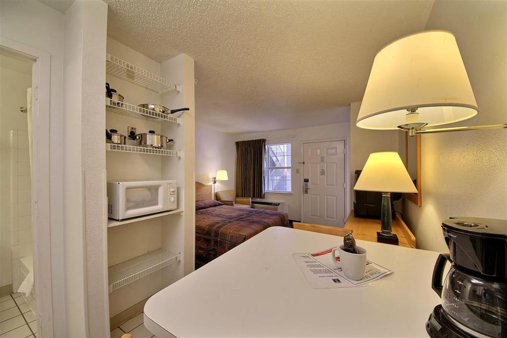 Studio 6-San Antonio, Tx - Medical Center 객실 사진